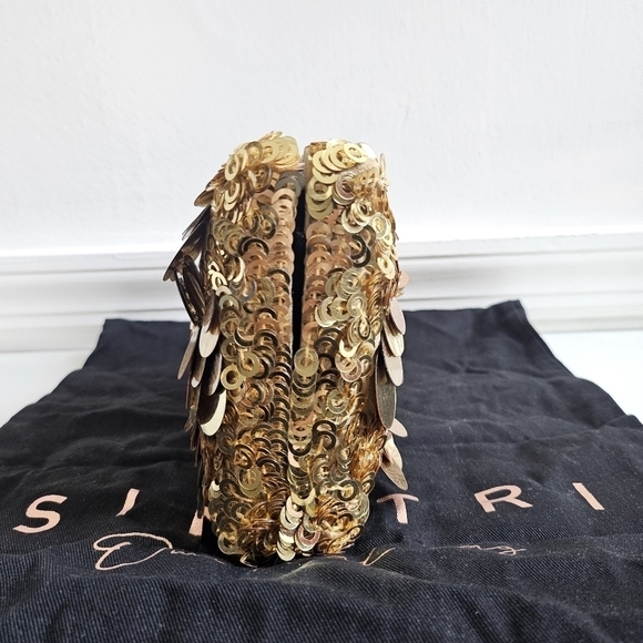 New Simitri Gold Disco Clutch Handbag/Crossbody Metal Chain Handbag NWT - Picture 8 of 13